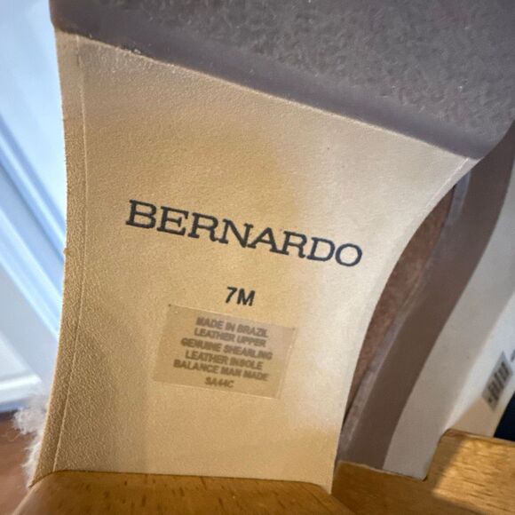 Bernardo Anthropologie sky sherpa lined wooden clogs size 7 - Picture 9 of 12